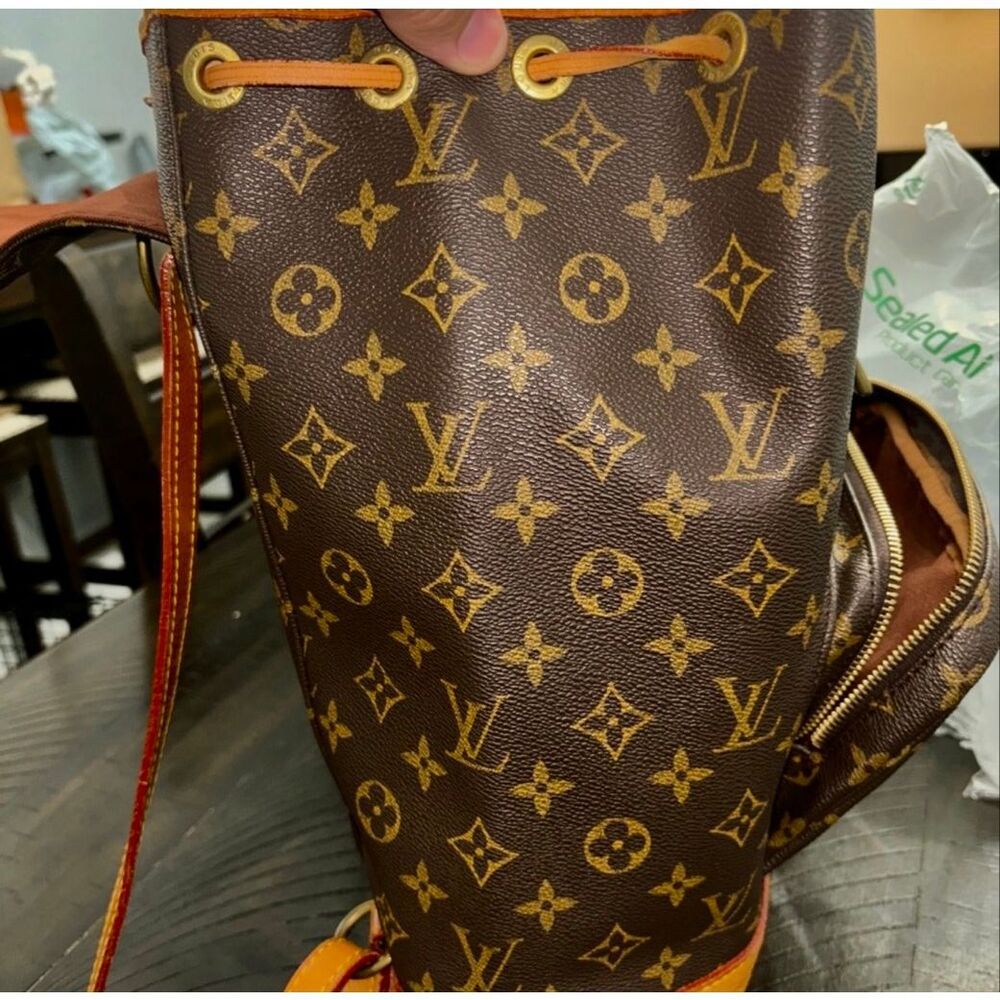 Louis Vuitton Montsouris GM Backpack - Picture 8 of 16